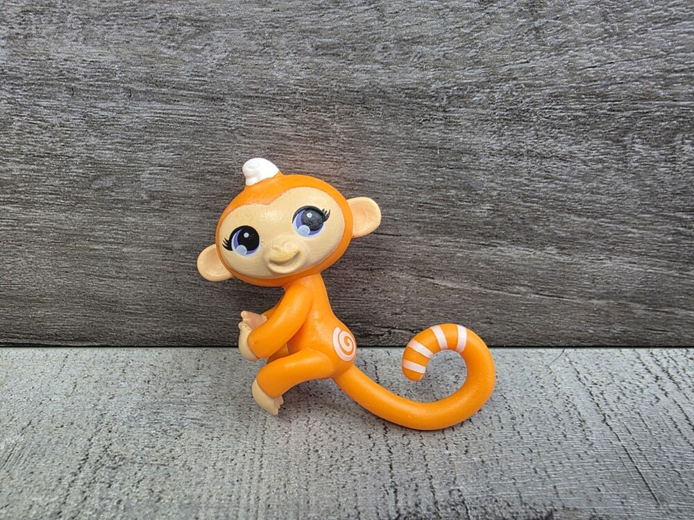 Fingerlings Minis Series 1 Meg Figure 1.5" Charm Toy Orange Monkey g63e